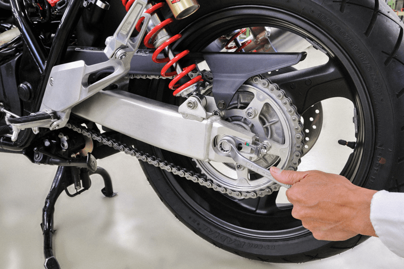 SKF Automotive | Precise parts available globally-UJ822